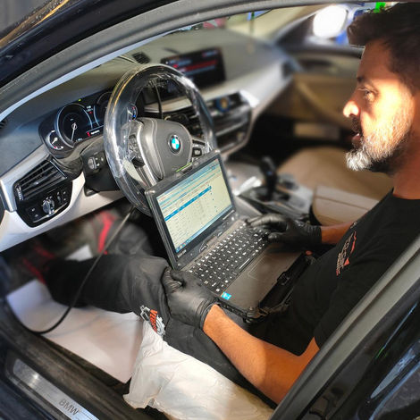 Talleres Vegauto mecánico reparación vehículos pre ITV Jerez de la Frontera