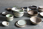 Espositore di stoviglie in ceramica