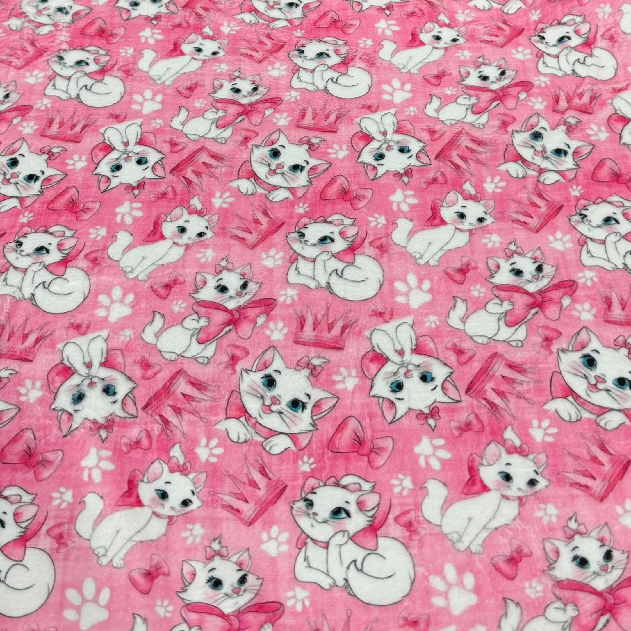 Fleece sublimado Gata Marie rosa chicletes