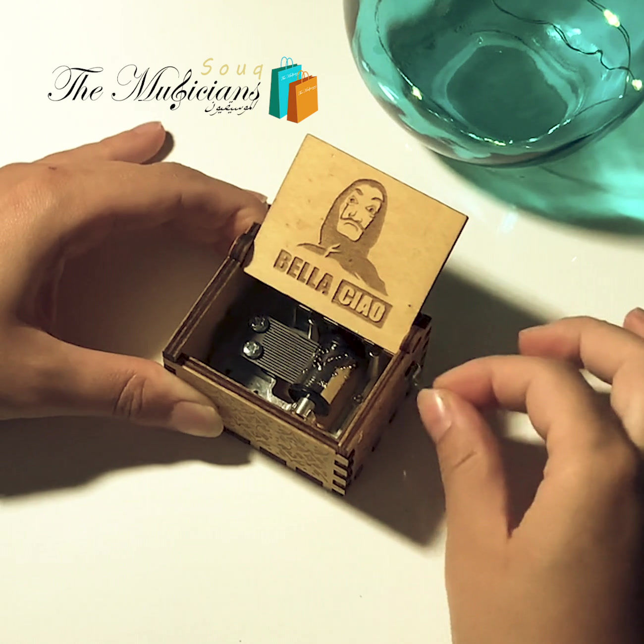 Tema de Bella Ciao - Caja de música especial hecha a mano