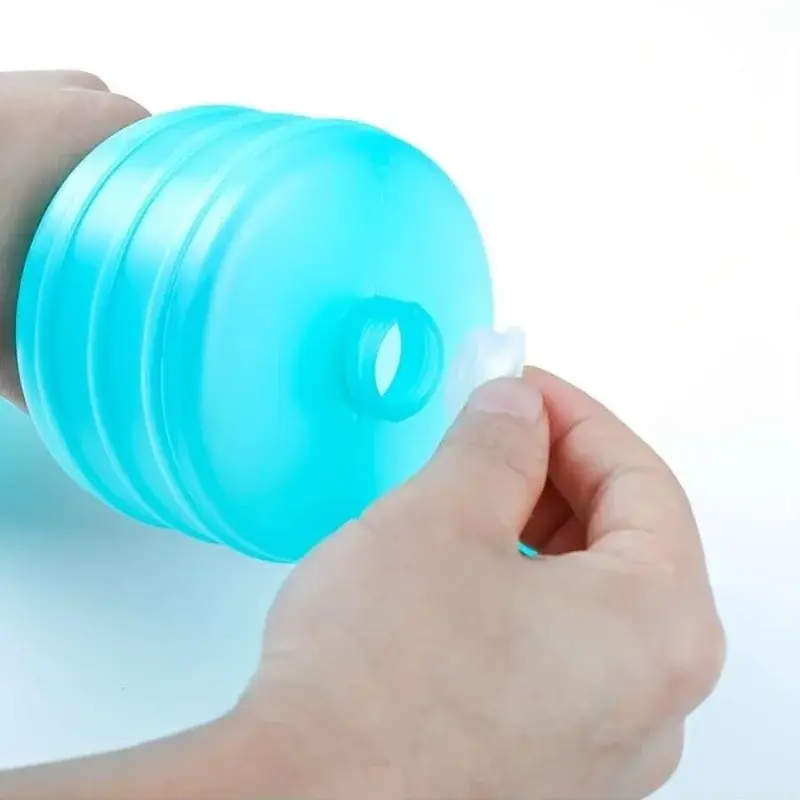 Miniatura: Your Personal Gym in a Suitcase: Adjustable Water-Filled Dumbbells