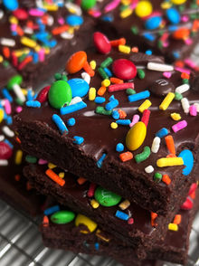 Cosmic brownies