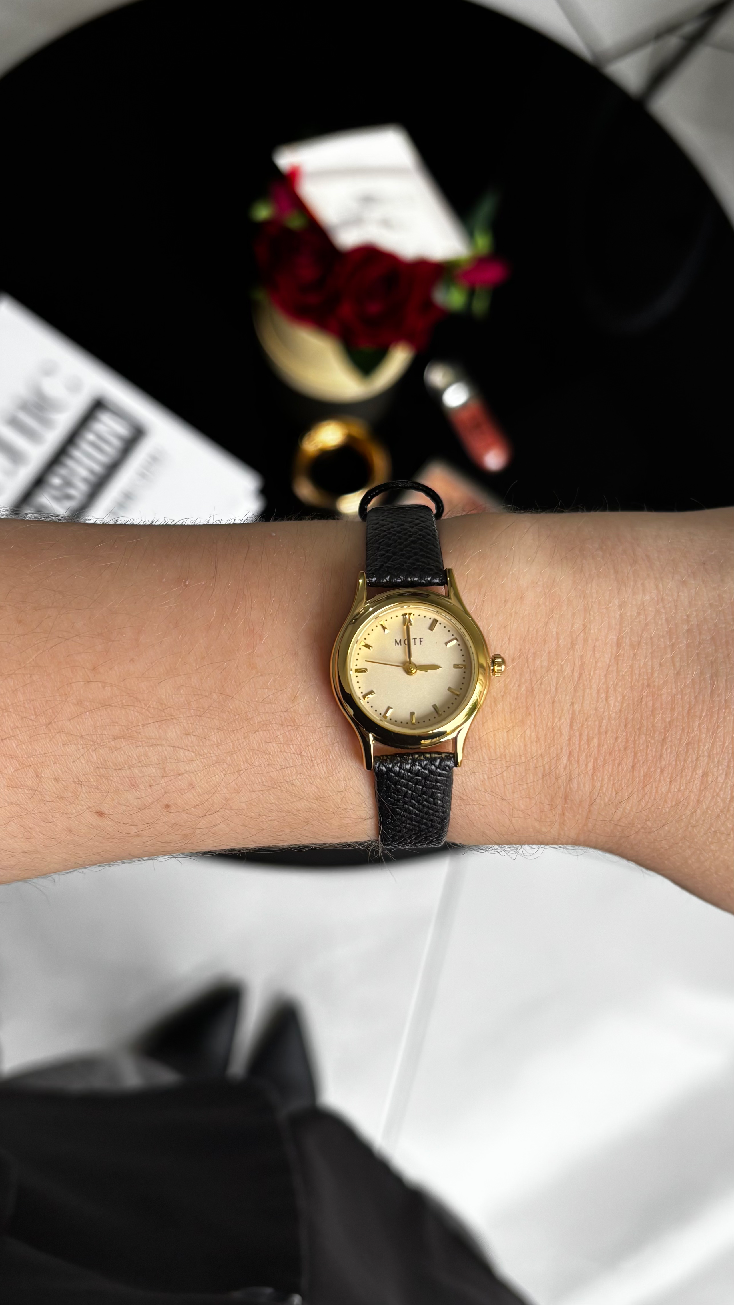 Relógio de Quartzo Dourado em couro PU