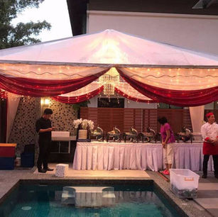 pyramid canopy with scallops
