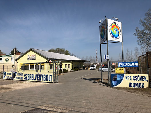 T-96 Kft Szerelvénybolt és fürdőszoba.jp