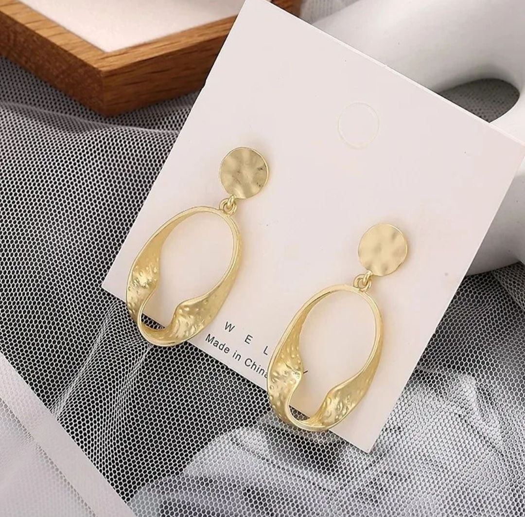 Twisted Metal Earrings 