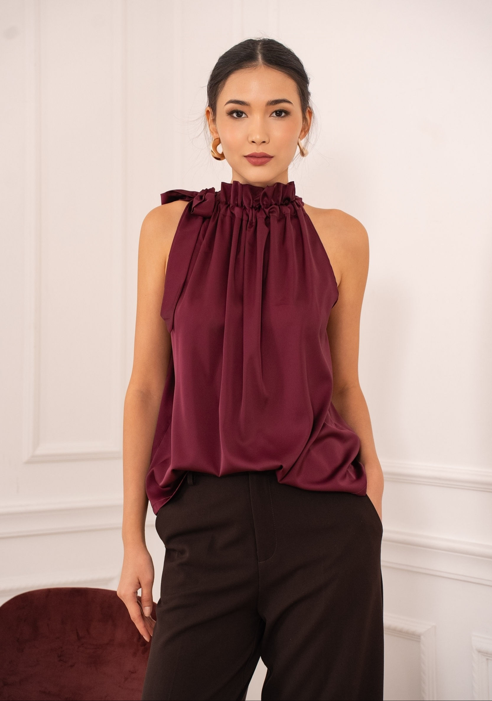 Top aspect soie avec nœud 