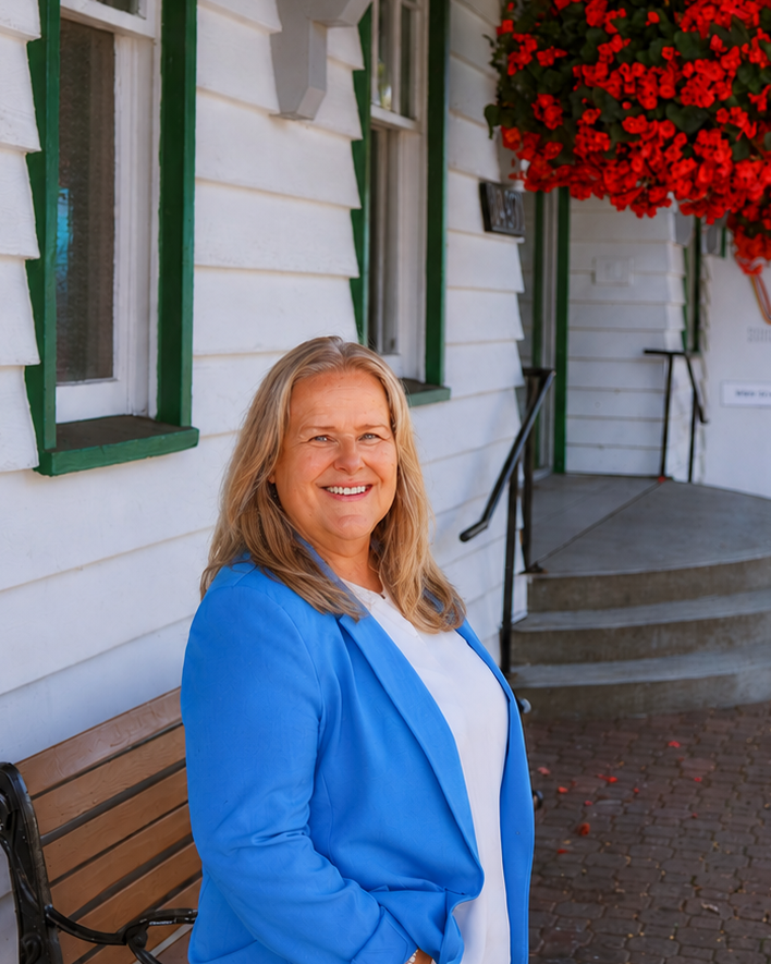 Dee Reiter - Candidate for White Rock School trustee .jpg