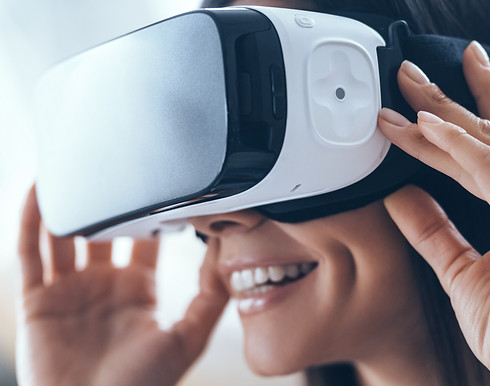 Virtual Reality Device_edited.jpg