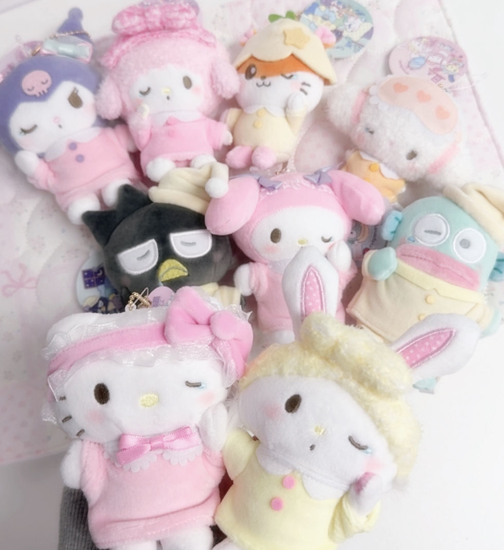 縮圖：[現貨]Sanrio - 已絕版☆睡衣流口水/眼水公仔掛飾 （全9款）