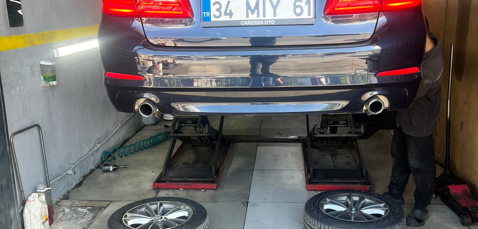 paşaoğlu araç bakım servisi periyodik bakım ve akü değişimi mağaza içinde