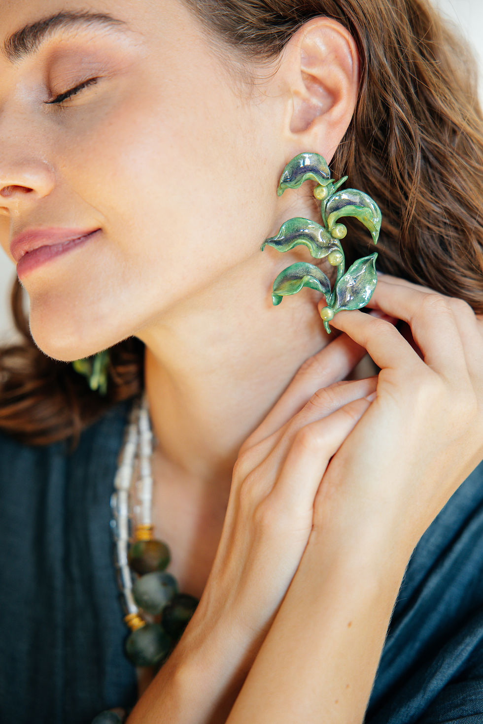 Thumbnail: LYNDEN - Sparkling Ivy Form Earring - A/W 25-26 Silent Reverie