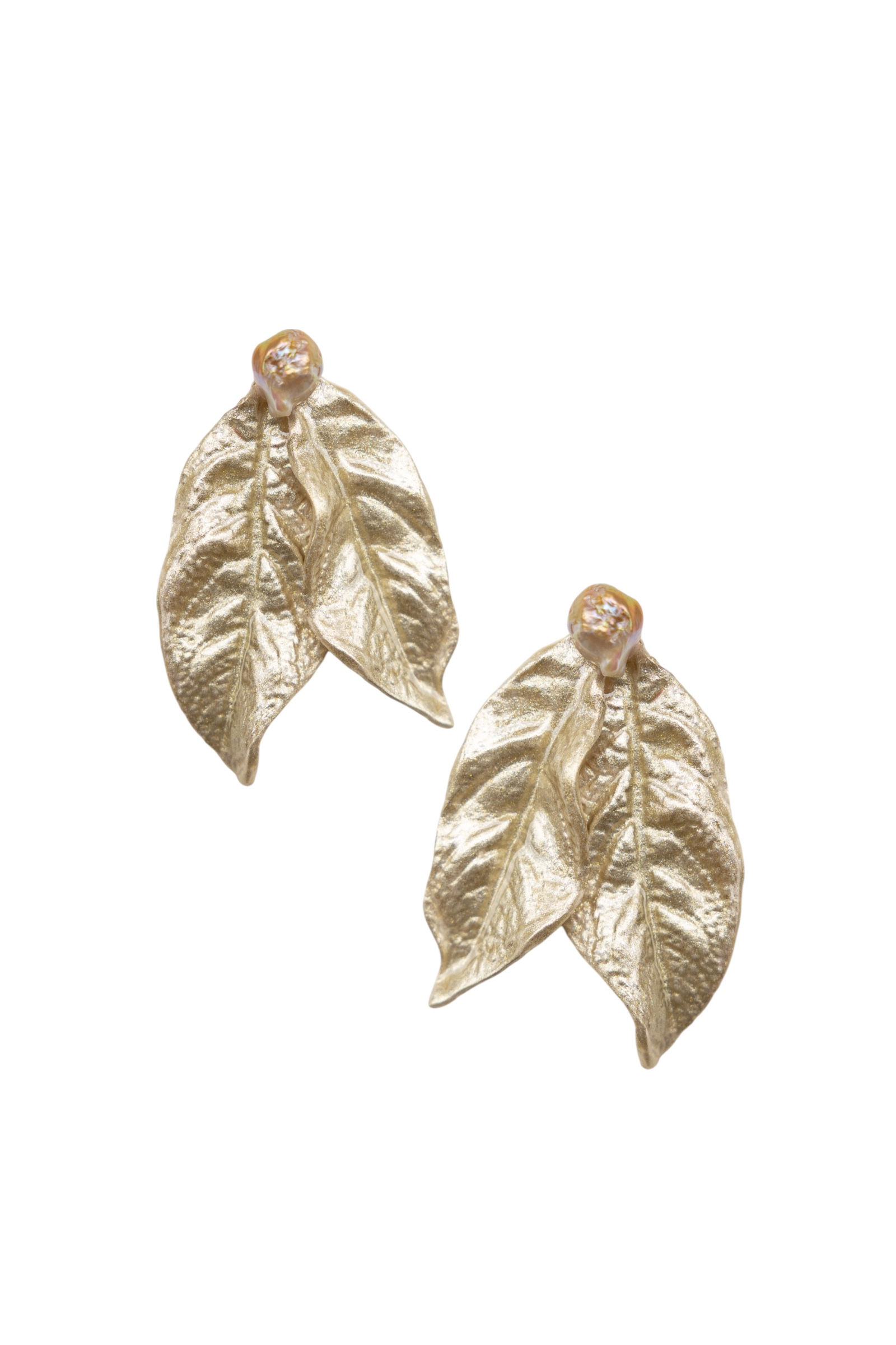 ELVIRA - Pearl Detailed Leaf Earrings - S/S '26