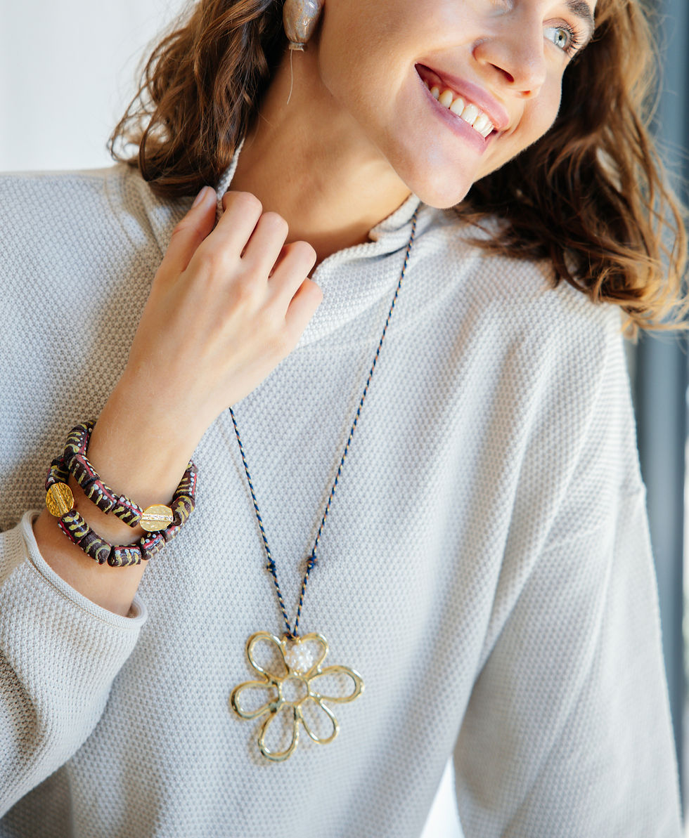 Küçük resim: No.2 - Bohem Çiçek Kolye Ucu Detaylı Kolye - A/W 25-26 Silent Reverie