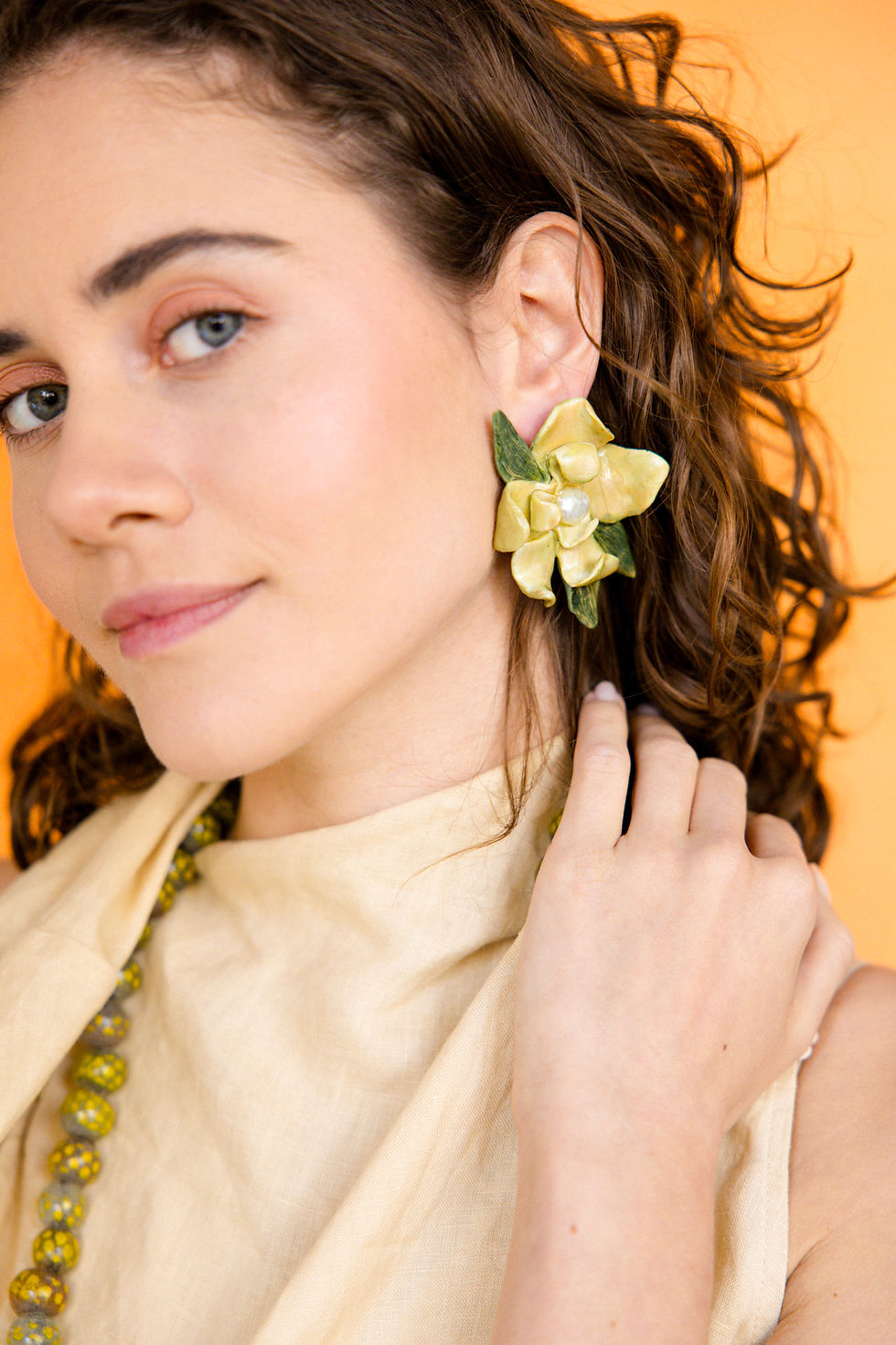 Thumbnail: GARDENIA - Pearl Detailed Asymmetrical Floral Earrings