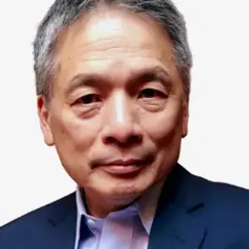 Headshot Wes Hom (1).webp