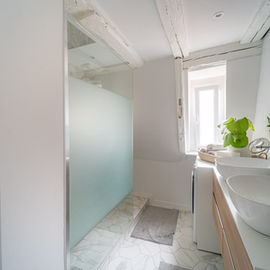 cocooning, rénovation, rénovation, salle de bain, électricité, sanitaire, cuisine sur mesure, peinture ,revêtement de sol, parquet, carrelage, mobilier sur mesure, aménagement extérieur, design, démolition, architecte d'intérieur. 