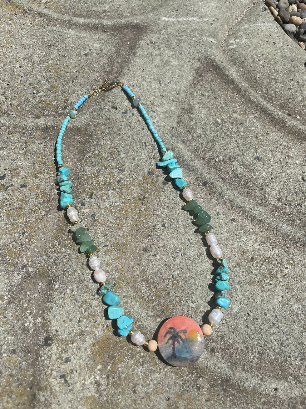 Tropic dreaming necklace - Gemstone, natural pearl and wood.