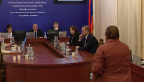 Բանավեճ Իվետա Տոնոյանի ու Վահագն Հովակիմյանի միջև