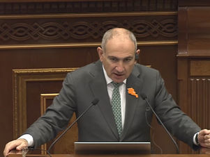 Ոնց որ «Պտտվիր, կյանքի կարուսել» երգը լինի, մտնում, դուրս են գալիս. Փաշինյանը՝ ընդդիմության՝ նիստին չմասնակցելու մասին