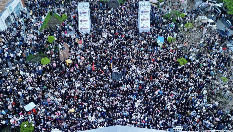 Չենք կարող թույլ տալ, որ մեր գալիք սերունդները կրկին ստիպված լինեն վճարել այս իշխանության անպատասխանատվության և ստերի գինը: Այս մասին գրել է «Ուժեղ Հայաստան» կուսակցությունը։
