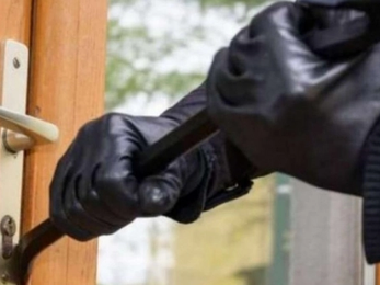 Կոտայքի մարզում թալանել են պաշտոնյայի առանձնատունը