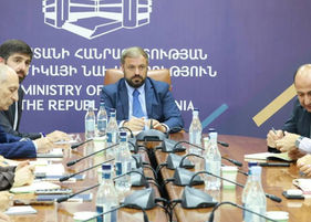 «Հրապարակ»․ Ջերմոցատերերը նախարարի կաբինետում «բունտ» են արել