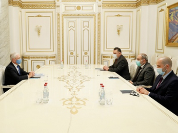 Վարչապետը հրաժեշտի հանդիպում է ունեցել Հայաստանում ՄԱԿ-ի մշտական համակարգողի հետ