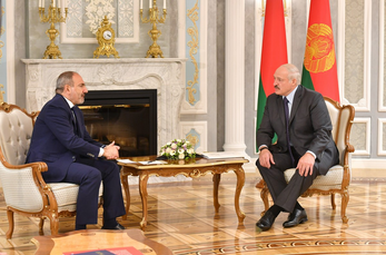 Փաշինյանն ու Լուկաշենկոն քննարկել են հայ-ադրբեջանական սահմանին տիրող իրավիճակը