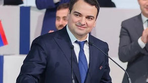 Նարեկ Կարապետյանը պատմում է գործ սարքող թագավորի հեքիաթը, որը միայն լավ խոսել գիտեր