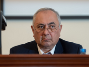 Զոհված զինծառայողների ծնողները պահանջում են ազատ արձակել Չարչյանին