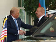 Հակամարտությունների կարգավորմանը Ձեր անսասան նվիրվածությունը և աշխարհի տարբեր մասերում լարվածության նվազեցման գործում Ձեր ներդրումը արժանի են Նոբելյան խաղաղության մրցանակի