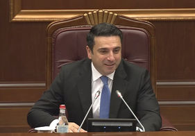 Ընդդիմությունը չկա, սիրո ու համերաշխության մթնոլորտում են անցնում մեր նիստերը. Ալեն Սիմոնյան
