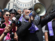 Ինչ պատահի այստեղ, պատասխանատվությունը կմնա Արարատ Միրզոյանի ու Վահե Ղազարյանի վրա. Բագրատ Սրբազան