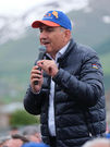 Նիկոլն ո՜ւր, սիրունիկ, նախշուն կաքավիկն ո՜ւր...