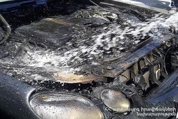 Եղվարդում ավտոմեքենա է այրվել