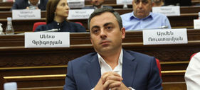 Պատահական չէր, որ այդ օրը Տավուշում հեծանիվ էր քշում Նիկոլ Փաշինյանը, հավանաբար մի ծառի տակ պատահաբար հանդիպած կլինի Հաջիևի հետ. Սաղաթելյան
