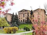 Իշխանության ծանր շաբաթը