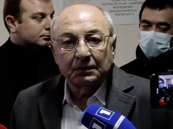 ԱԺ-ից մեծ օգուտ չկա, հարցը լուծելու է փողոցը․ Վազգեն Մանուկյան