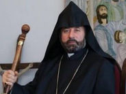 «Հրապարակ». Հակաեկեղեցական արշավը ճաքեր է տալիս` Կոտայքի թեմի առաջնորդը լքո՞ւմ է Փաշինյանին