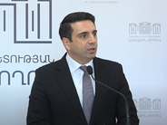 Հայկական կողմը պատրաստ է մետրերի շեղությամբ ցույց տալ՝ որտեղով է անցնում Հայաստանի և Ադրբեջանի սահմանը. Ալեն Սիմոնյան