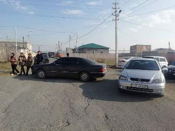 Այգեկ գյուղի թիվ 14/42 ընտրատեղամասի տարածքը մեքենաներով փակել են