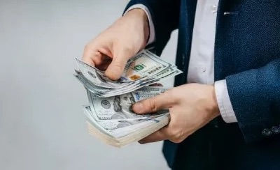 «Փաստ». Պետության հաշվին հարստացողներն այլոց «նախաճաշն» են հաշվում