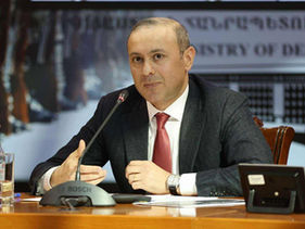 ՀՀ ԱԽ քարտուղար Արմեն Գրիգորյանը նոյեմբերի 10-ին ՀՀ զինված ուժերի ղեկավար կազմի հետ անցկացվող օպերատիվ հավաքի ընթացքում հանդես է եկել բանախոսությամբ