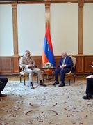 Հայաստանի և Չեխիայի միջև ձևավորված բարեկամական հարաբերությունները շարունակում են զարգանալ՝ ընդգրկելով փոխադարձ հետաքրքրություն ներկայացնող նոր ուղղություններ. Խաչատուրյանը՝ Չեխիայի դեսպանին