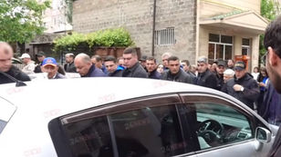 Look at this, you little dog, close the door...go to the writer's lap. Tense situation in Masis next to Pashinyan