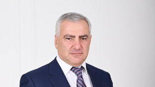 Որպեսզի ես կարողանամ հրաժարվել քաղաքացիություններից, պետք է դատարանը ինձ բաց թողնի, ես գնամ դեսպանատները դիմում գրեմ. Սամվել Կարապետյան