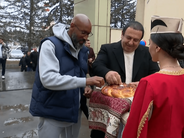 Նիկոլա Անելկայի հետ այցելել ենք Աբովյանի սպորտի և մշակույթի կենտրոն, որտեղ սեպտեմբերից բնակվում են Արցախից տեղահանված մեր հայրենակիցները. Գագիկ Ծառուկյան