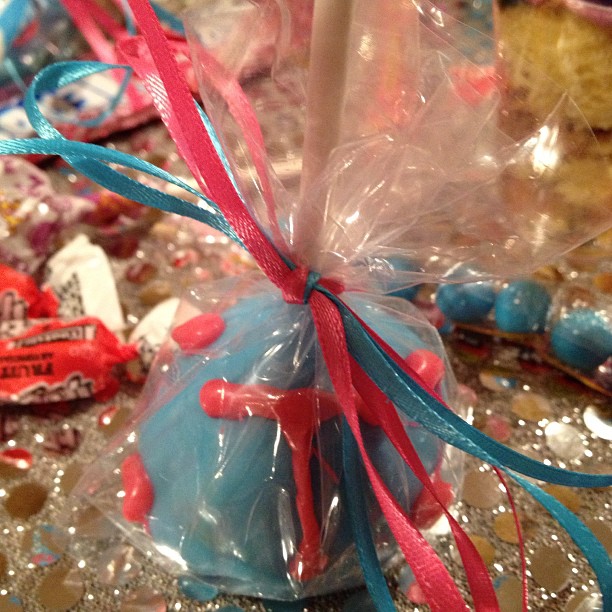pink and blue cake pop