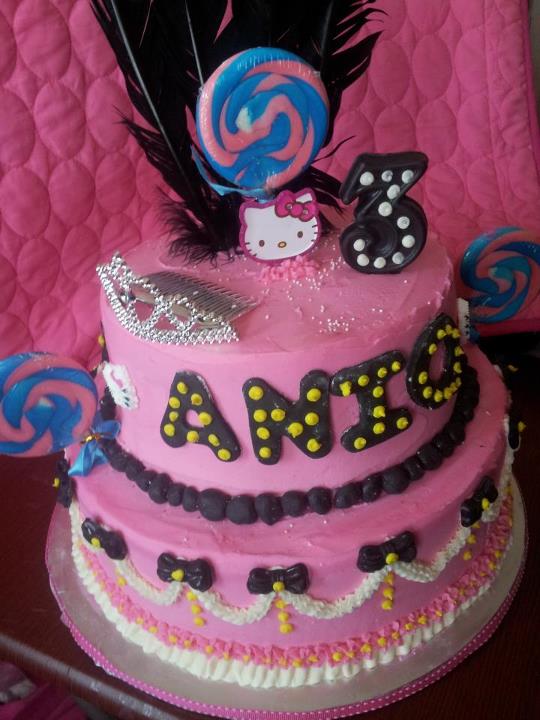 hello kitty cake
